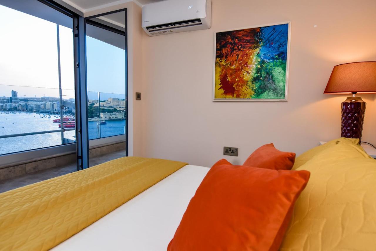 Unique Seafront Triplex Penthouse With Panoramic Bedroom & Rooftop Jacuzzi Overlooking Valletta Sliema Exteriör bild