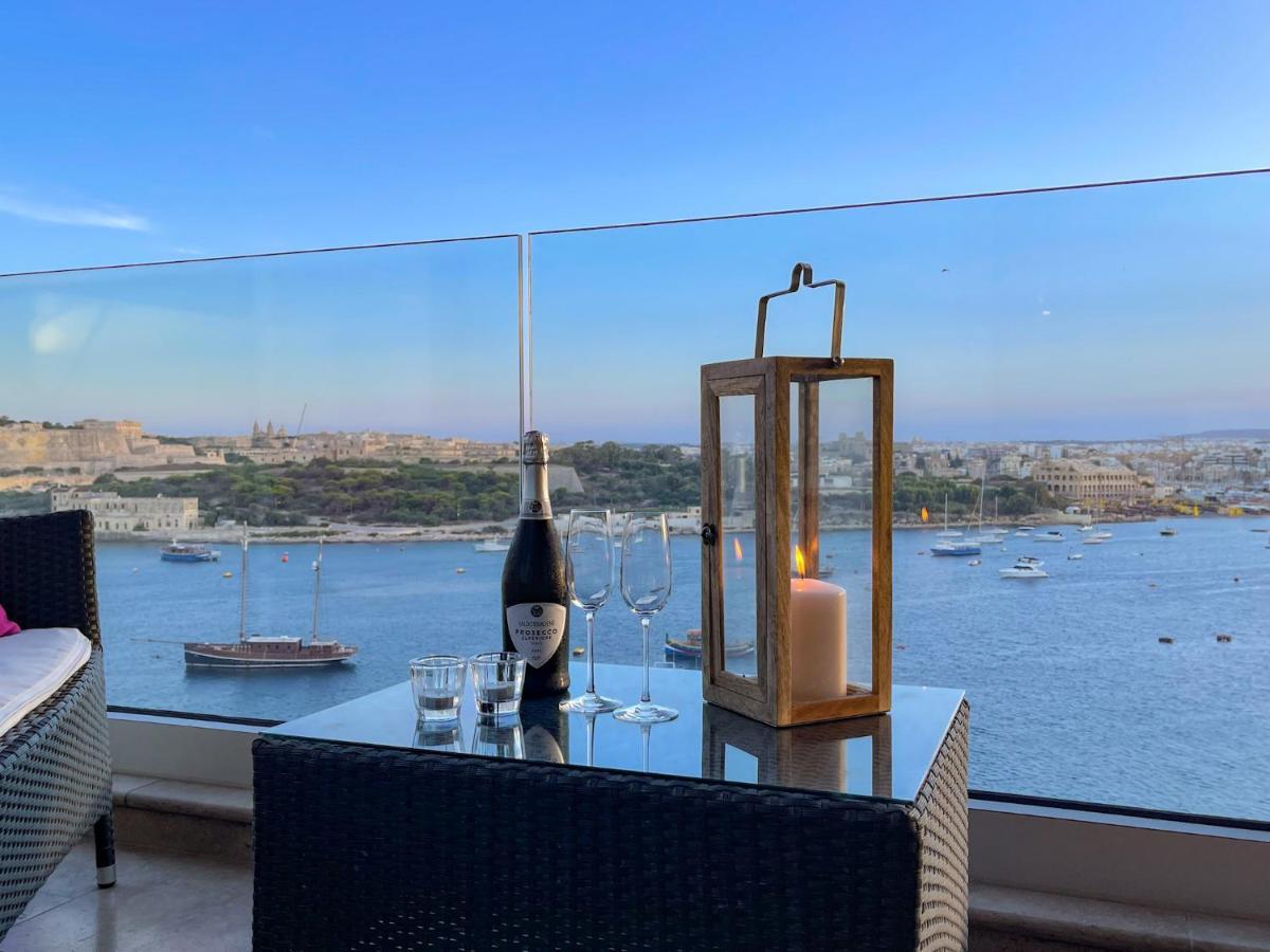Unique Seafront Triplex Penthouse With Panoramic Bedroom & Rooftop Jacuzzi Overlooking Valletta Sliema Exteriör bild