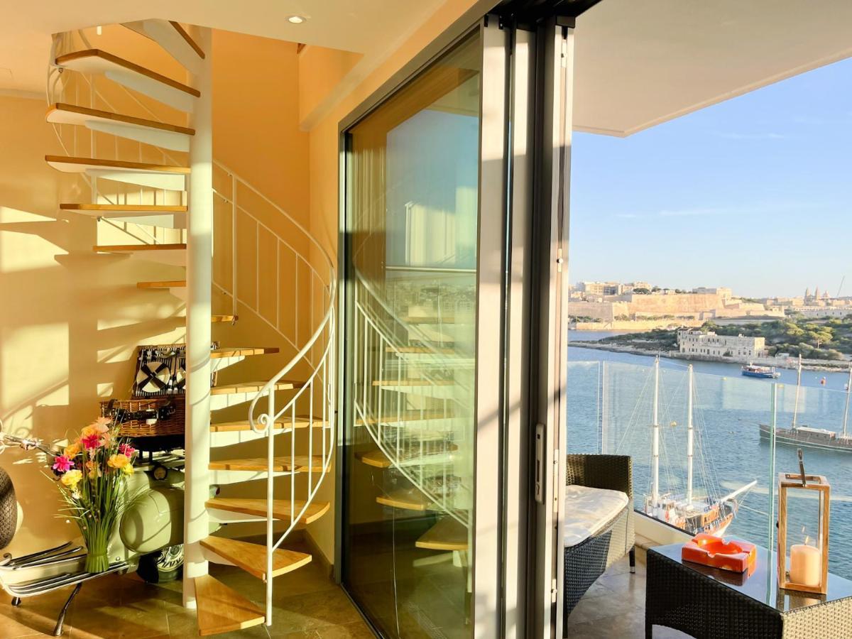 Unique Seafront Triplex Penthouse With Panoramic Bedroom & Rooftop Jacuzzi Overlooking Valletta Sliema Exteriör bild
