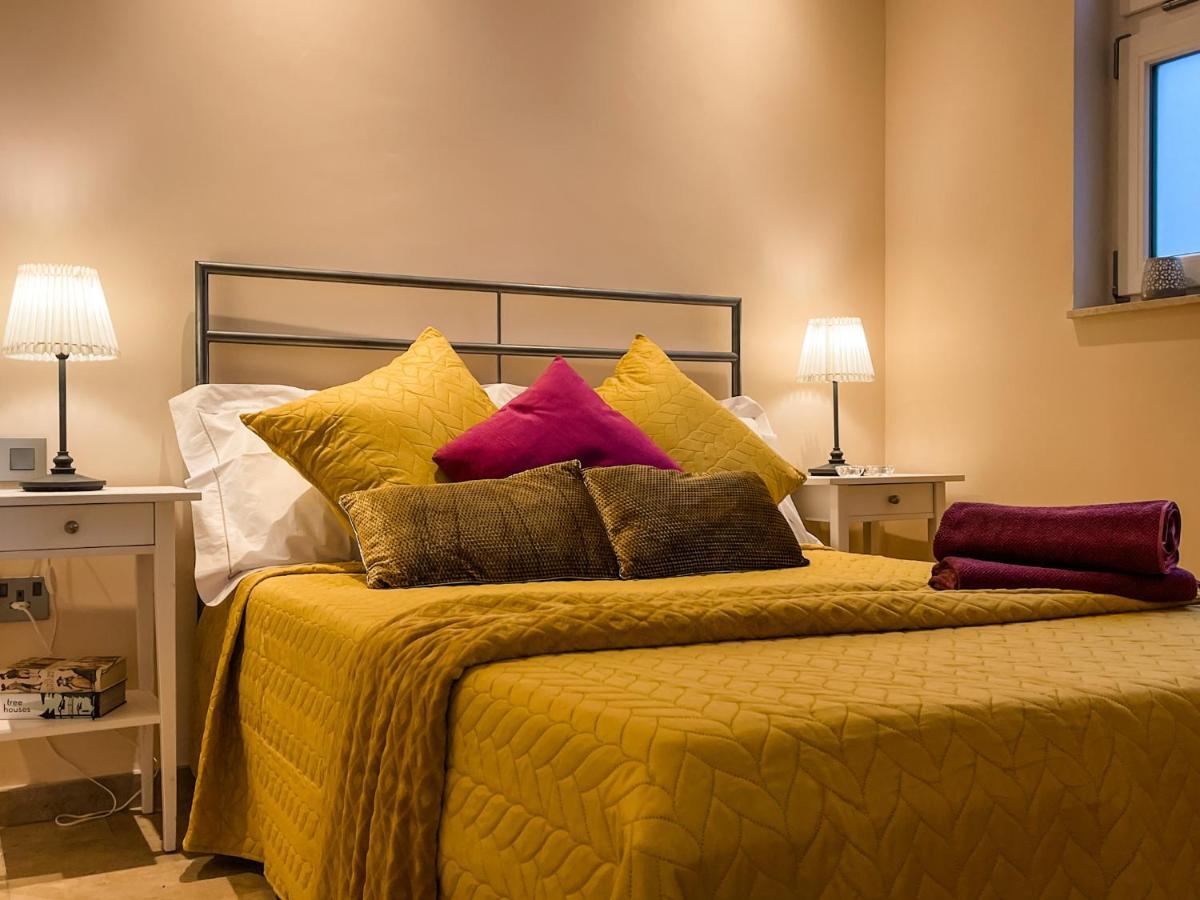Unique Seafront Triplex Penthouse With Panoramic Bedroom & Rooftop Jacuzzi Overlooking Valletta Sliema Exteriör bild
